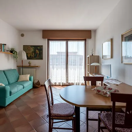 Con Garage Vicino Al Centro Appartement