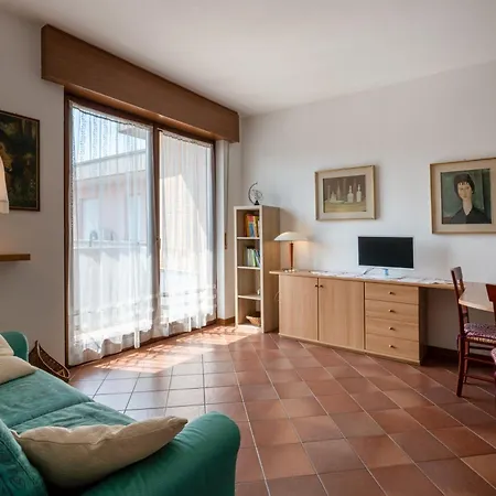 Appartement Con Garage Vicino Al Centro